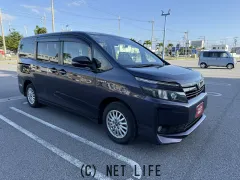 トヨタ ヴォクシー