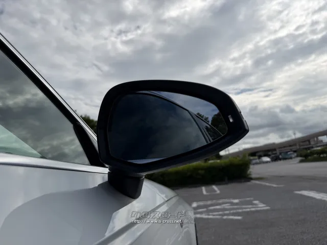 アウディ A4