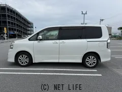 トヨタ ヴォクシー