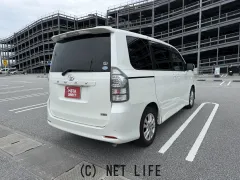 トヨタ ヴォクシー
