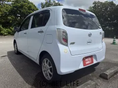 ダイハツ ミライース