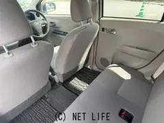 ダイハツ ミライース