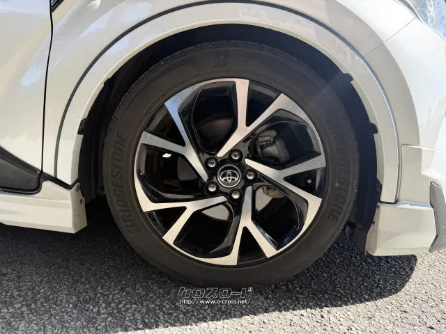 トヨタ C-HR