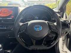 トヨタ C-HR