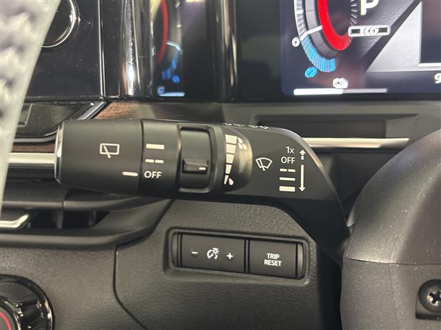 日産 ノートオーラ
