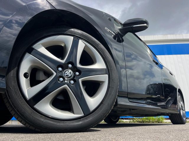 トヨタ プリウス