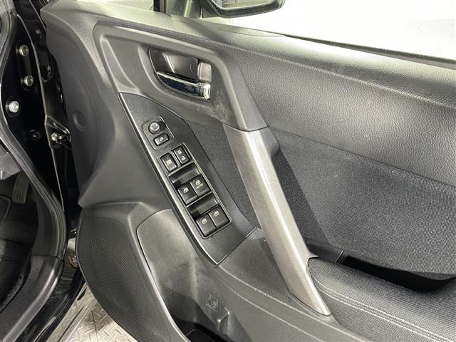 スバル フォレスター