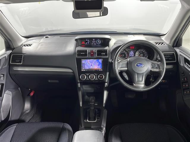 スバル フォレスター