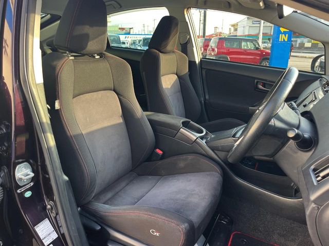 トヨタ プリウス