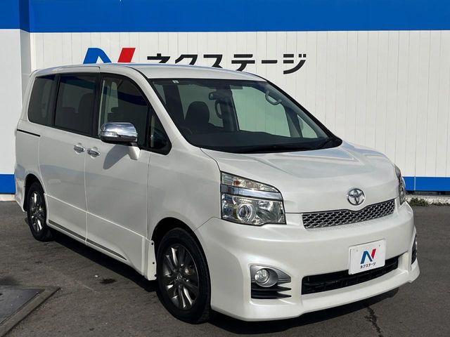 トヨタ ヴォクシー