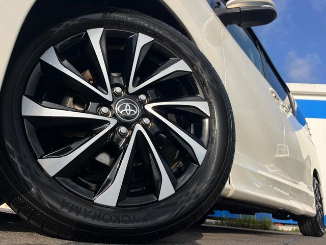 トヨタ ヴォクシー