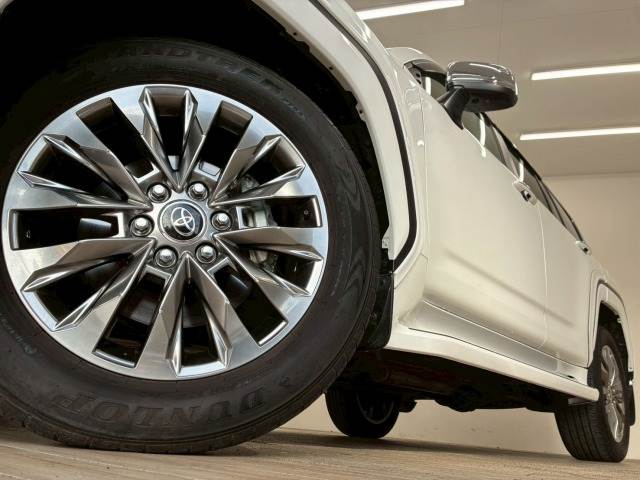 トヨタ ランドクルーザー300