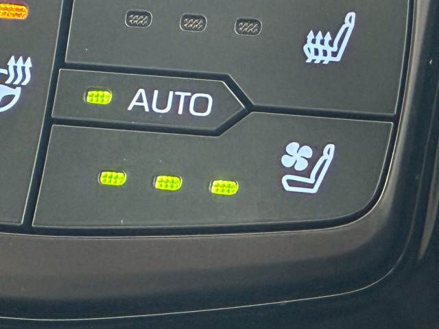 トヨタ ランドクルーザー300