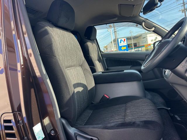 日産 NV350キャラバン