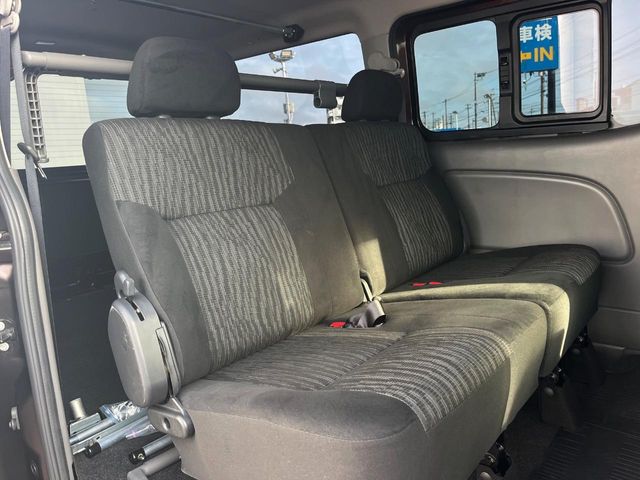 日産 NV350キャラバン