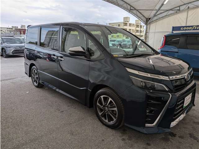 トヨタ ヴォクシー