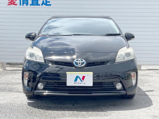 トヨタ プリウス