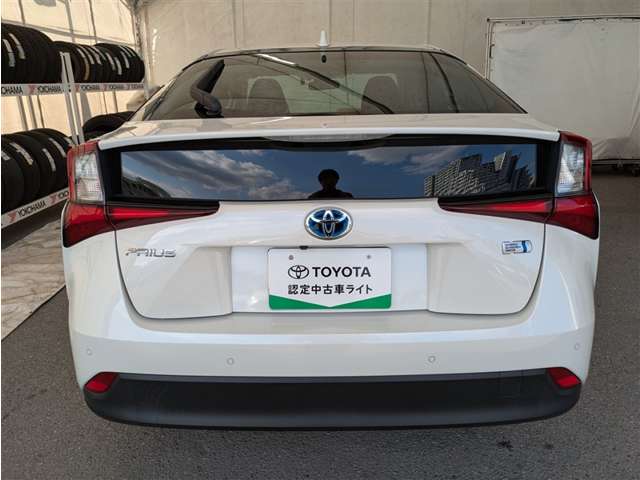 トヨタ プリウス