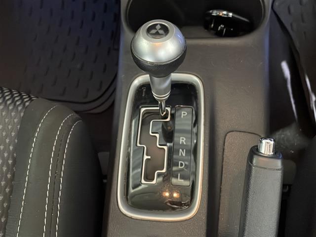 三菱 アウトランダー