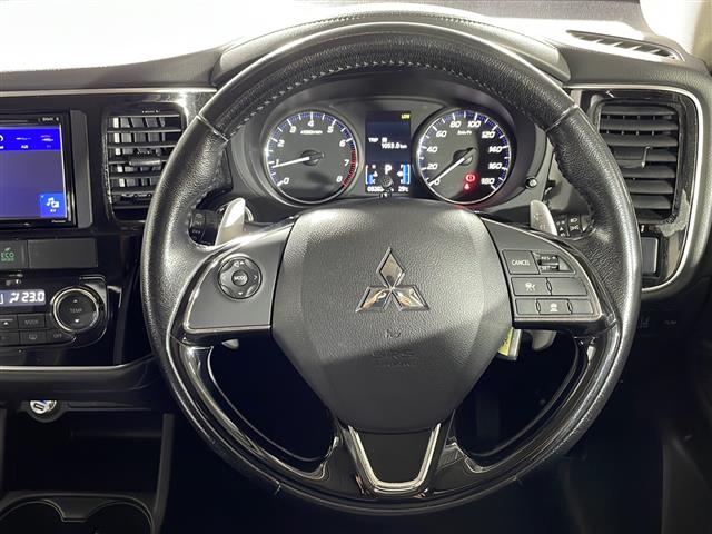 三菱 アウトランダー