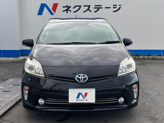 トヨタ プリウス