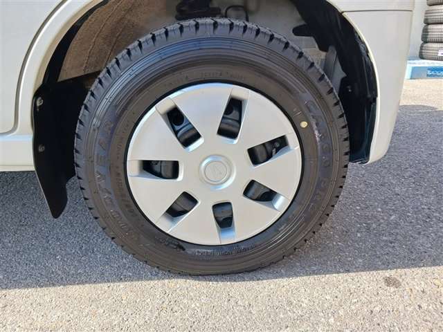 ダイハツ ハイゼットカーゴ