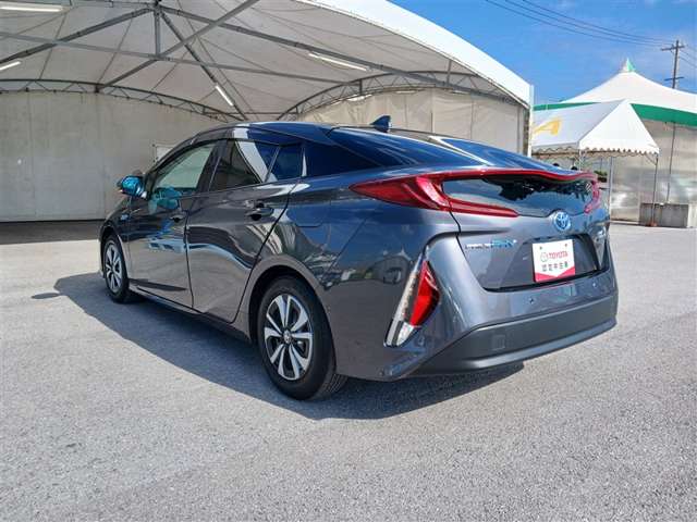 トヨタ プリウスPHV