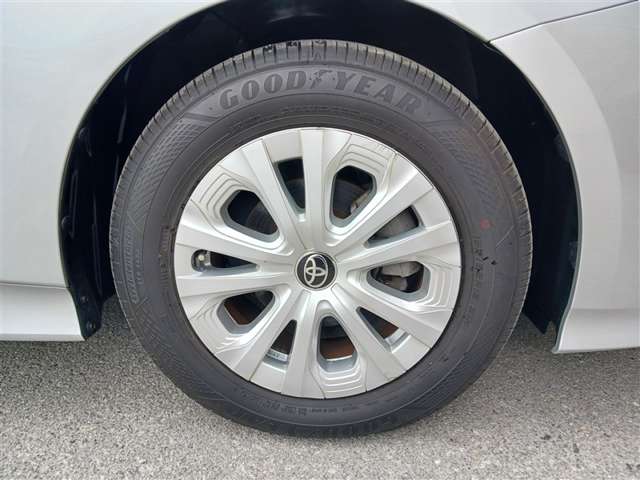 トヨタ プリウス