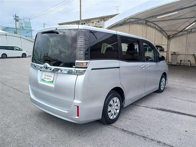 トヨタ ヴォクシー