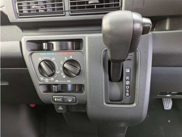 トヨタ ピクシスバン