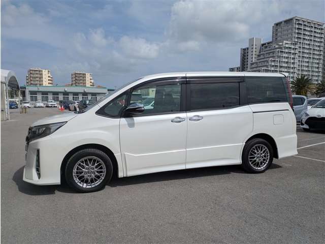 トヨタ ノア