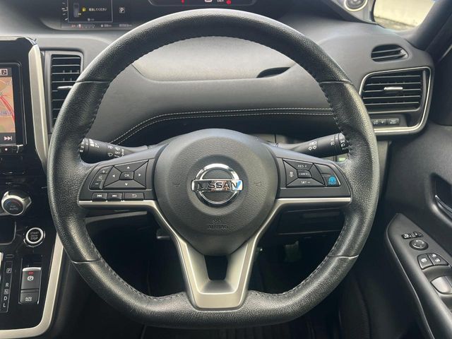 日産 セレナ