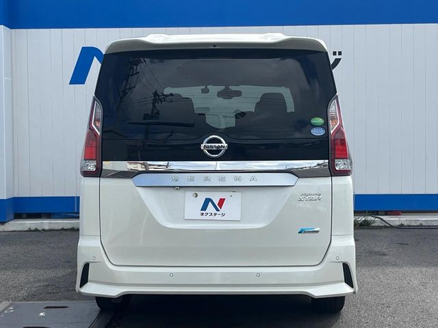 日産 セレナ