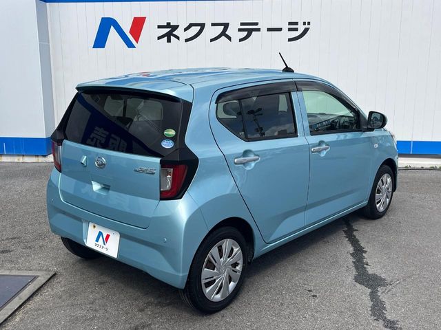 ダイハツ ミライース