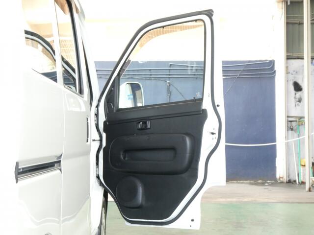 ダイハツ ハイゼットカーゴ