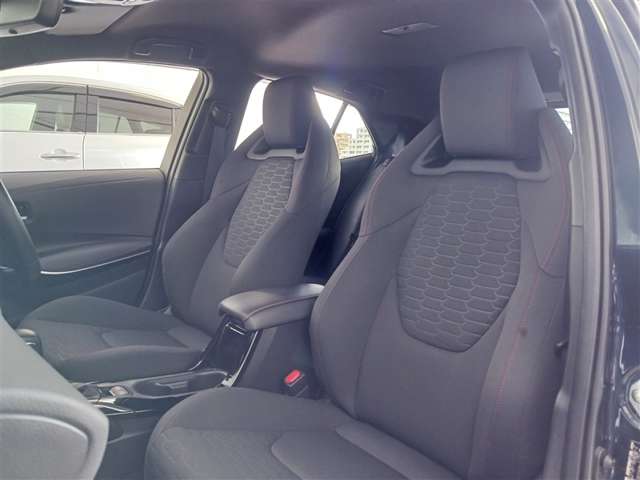 トヨタ カローラスポーツ