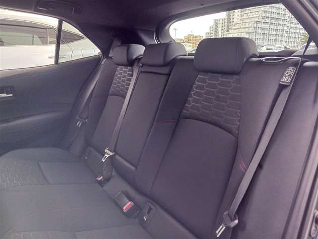 トヨタ カローラスポーツ