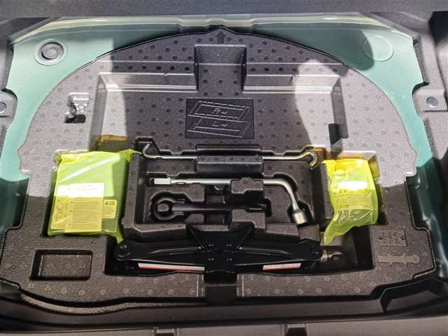 トヨタ カローラスポーツ