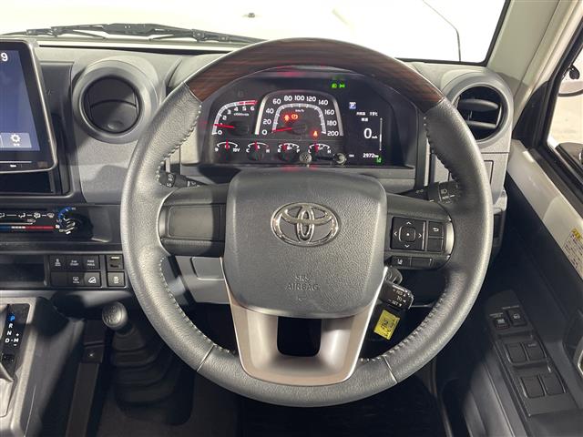 トヨタ ランドクルーザー70