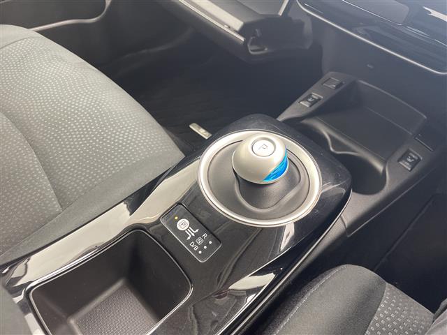 日産 リーフ