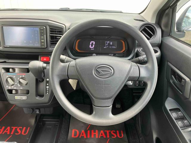 ダイハツ ミライース