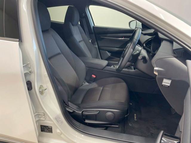 マツダ MAZDA3ファストバック