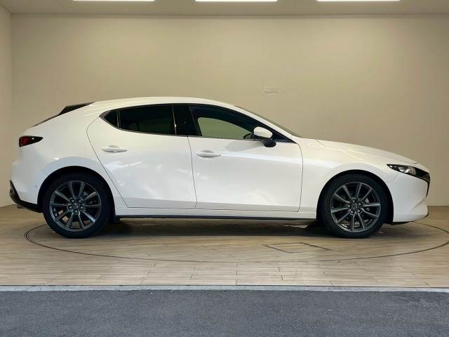 マツダ MAZDA3ファストバック