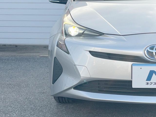 トヨタ プリウス