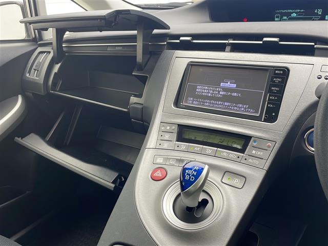 トヨタ プリウス