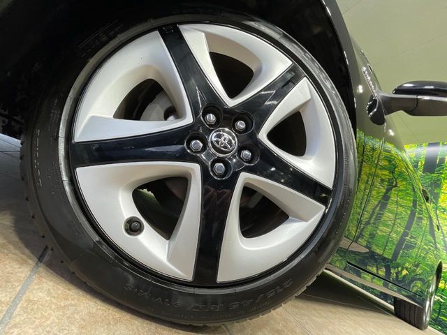 トヨタ プリウス