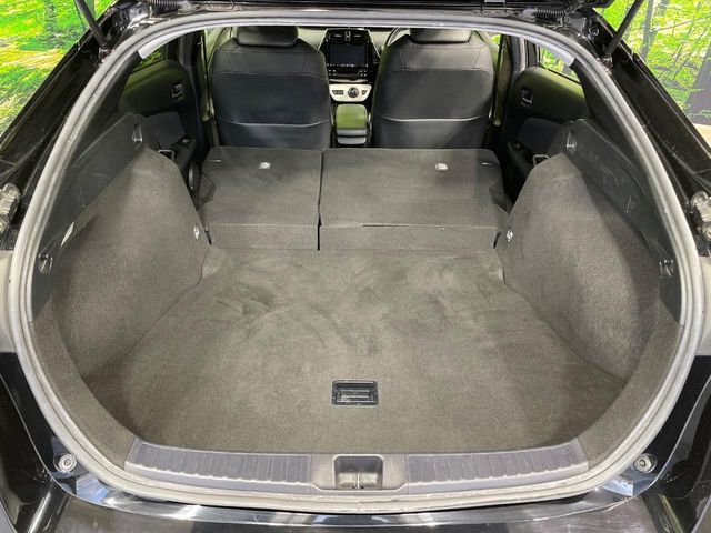 トヨタ プリウス