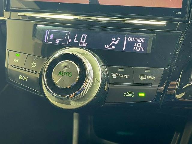 トヨタ プリウスα