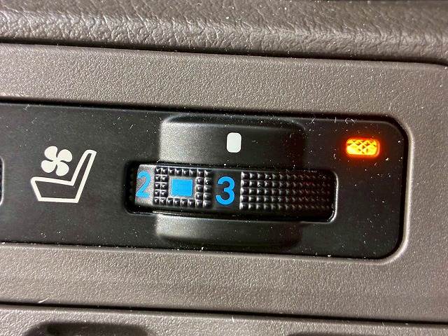 トヨタ ランドクルーザープラド