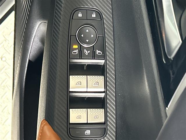 三菱 アウトランダーPHEV